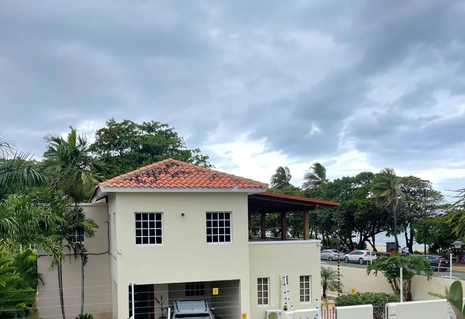 Villa Familiar Con Vista Al Oceano contacts